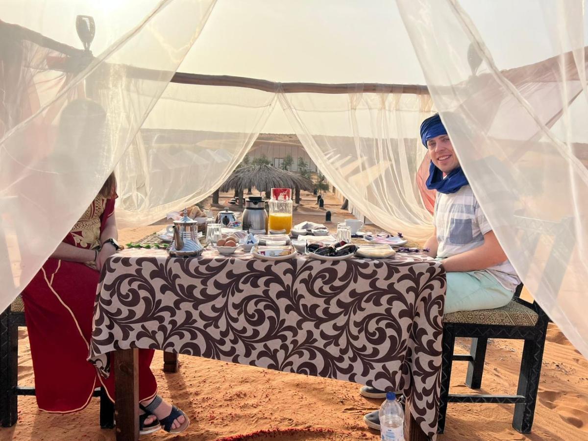 Candy Camp Merzouga Bagian luar foto